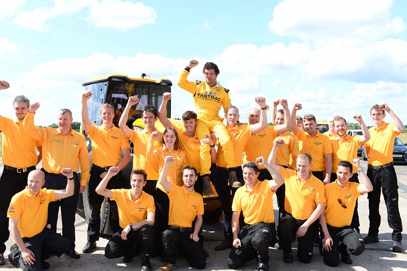 時(shí)速166.73公里！全球最快的拖拉機(jī)在JCB誕生！