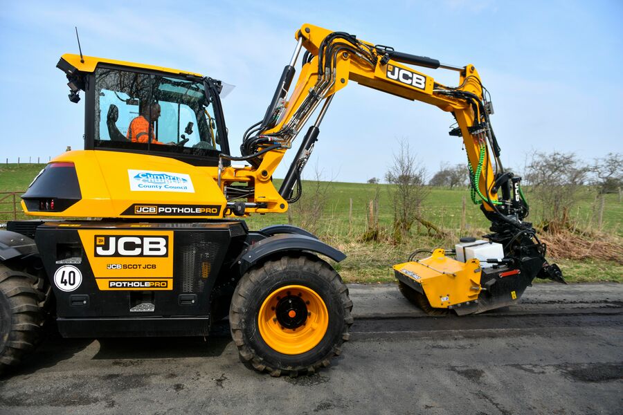 8分鐘修復(fù)1個(gè)坑！成本減半！JCB公路維護(hù)新品PotholePro